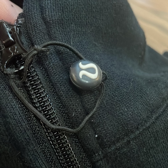 Lululemon Scuba Hoody Size 8 - Picture 5 of 5